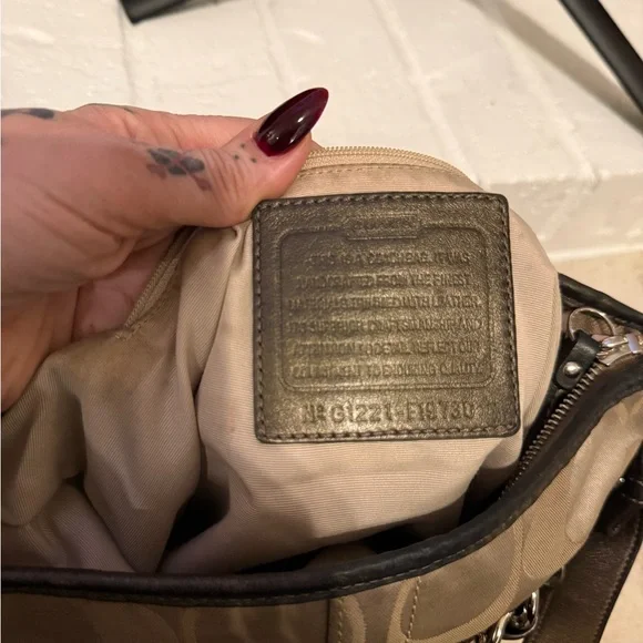 Vintage Signature Coach Brown Crossbody Shoulder Bag - Picture 5 of 7